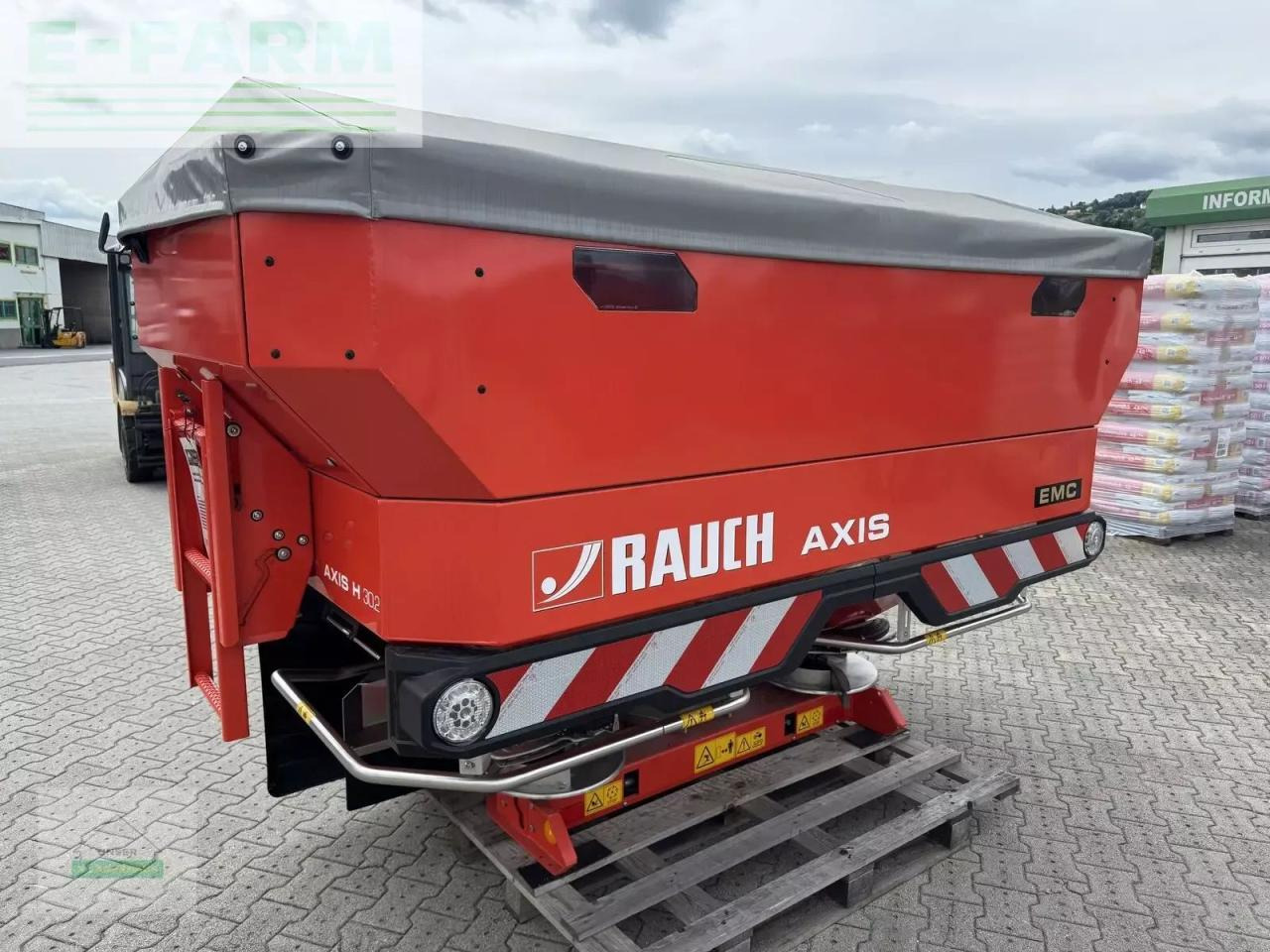 Rauch axis h 30.2 emc+w isobus - Distributeur d'engrais: photos 2 Rauch axis h 30.2 emc+w isobus - Distributeur d'engrais: photos 2