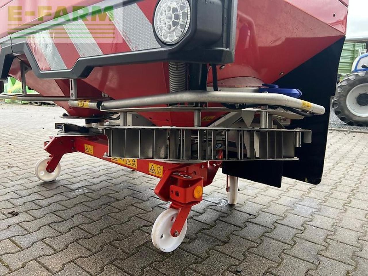 Rauch axis m 20.2 emc - Distributeur d'engrais: photos 5 Rauch axis m 20.2 emc - Distributeur d'engrais: photos 5