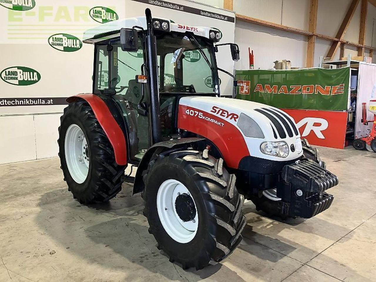 Steyr kompakt 4075 komfort 1 - Tracteur agricole: photos 2 Steyr kompakt 4075 komfort 1 - Tracteur agricole: photos 2