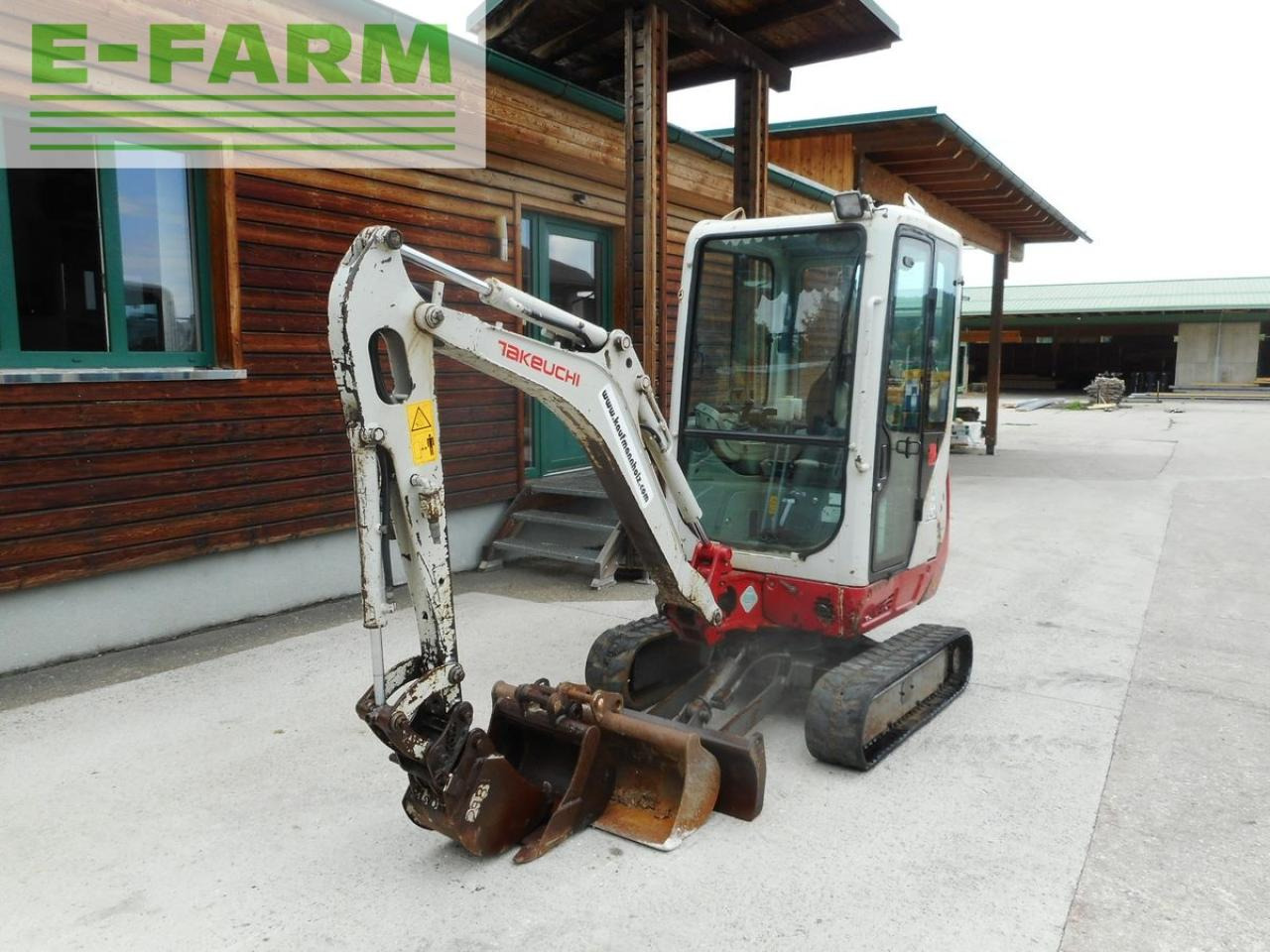 Takeuchi tb 216 ( 1.865kg ) 3 löffel + verstellfahrwerk - Mini pelle: photos 2 Takeuchi tb 216 ( 1.865kg ) 3 löffel + verstellfahrwerk - Mini pelle: photos 2