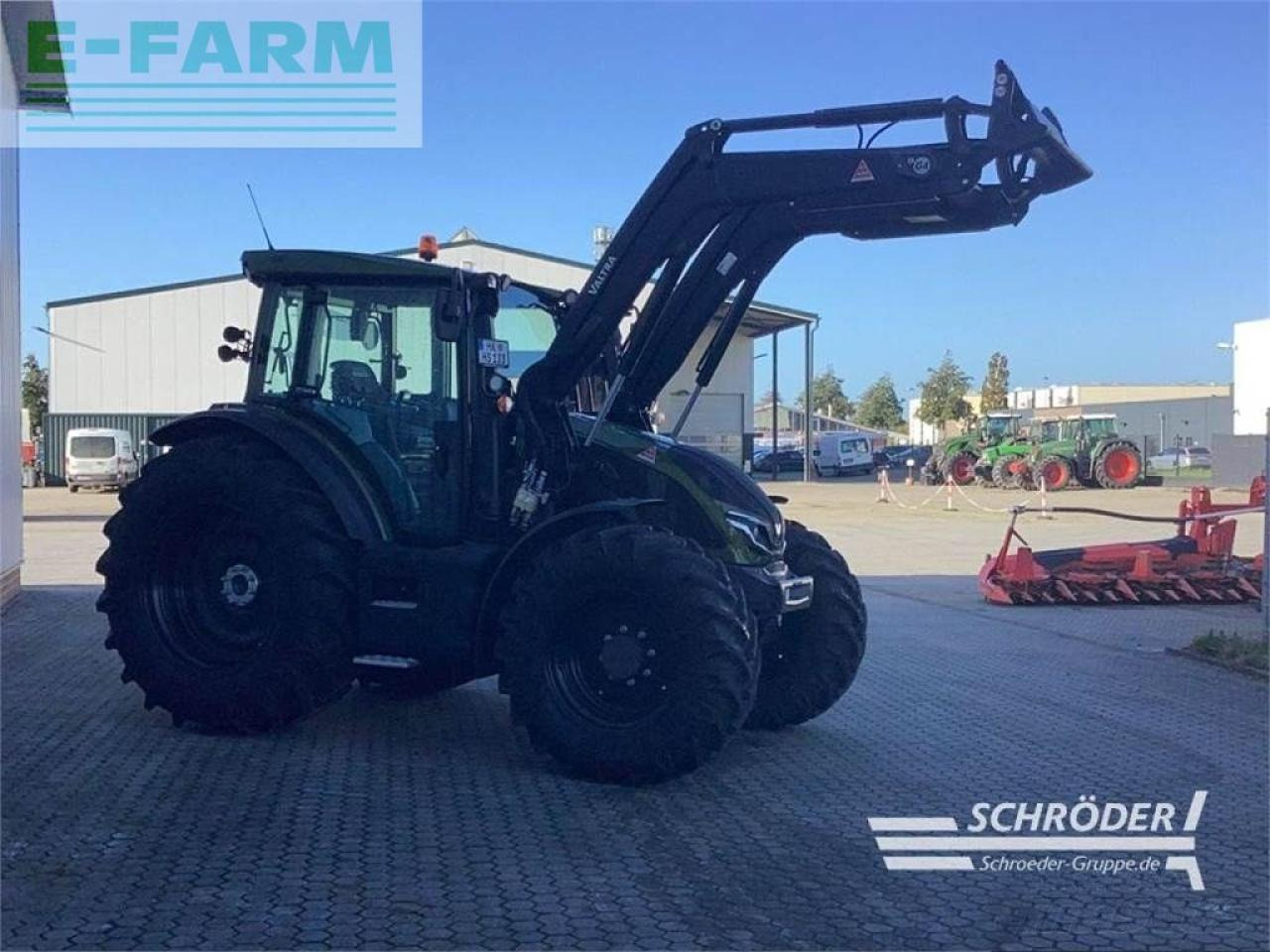 Valtra g 135 a - Tracteur agricole: photos 1 Valtra g 135 a - Tracteur agricole: photos 1