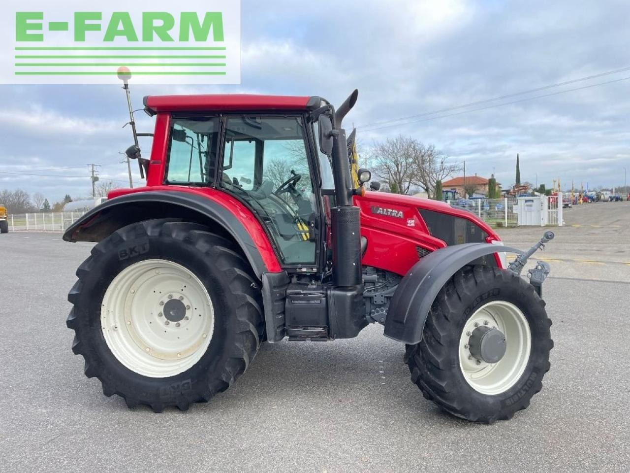 Valtra n 163 - Tracteur agricole: photos 5 Valtra n 163 - Tracteur agricole: photos 5