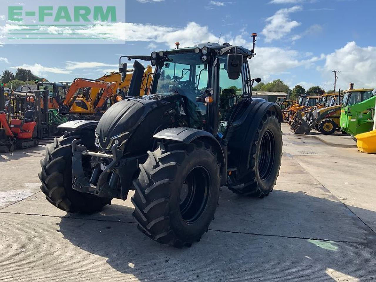 Valtra n175 active tractor (st24335) Active - Tracteur agricole: photos 4 Valtra n175 active tractor (st24335) Active - Tracteur agricole: photos 4