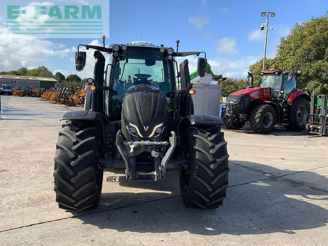 Valtra n175 active tractor (st24335) Active - Tracteur agricole: photos 3 Valtra n175 active tractor (st24335) Active - Tracteur agricole: photos 3