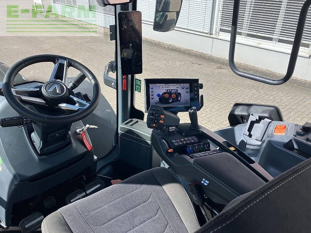 Tracteur agricole Valtra q245 (gewährleistungsverlängerung 12.2026): photos 12