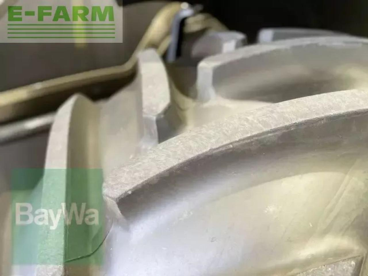 Tracteur agricole Valtra q305: photos 13 Tracteur agricole Valtra q305: photos 13