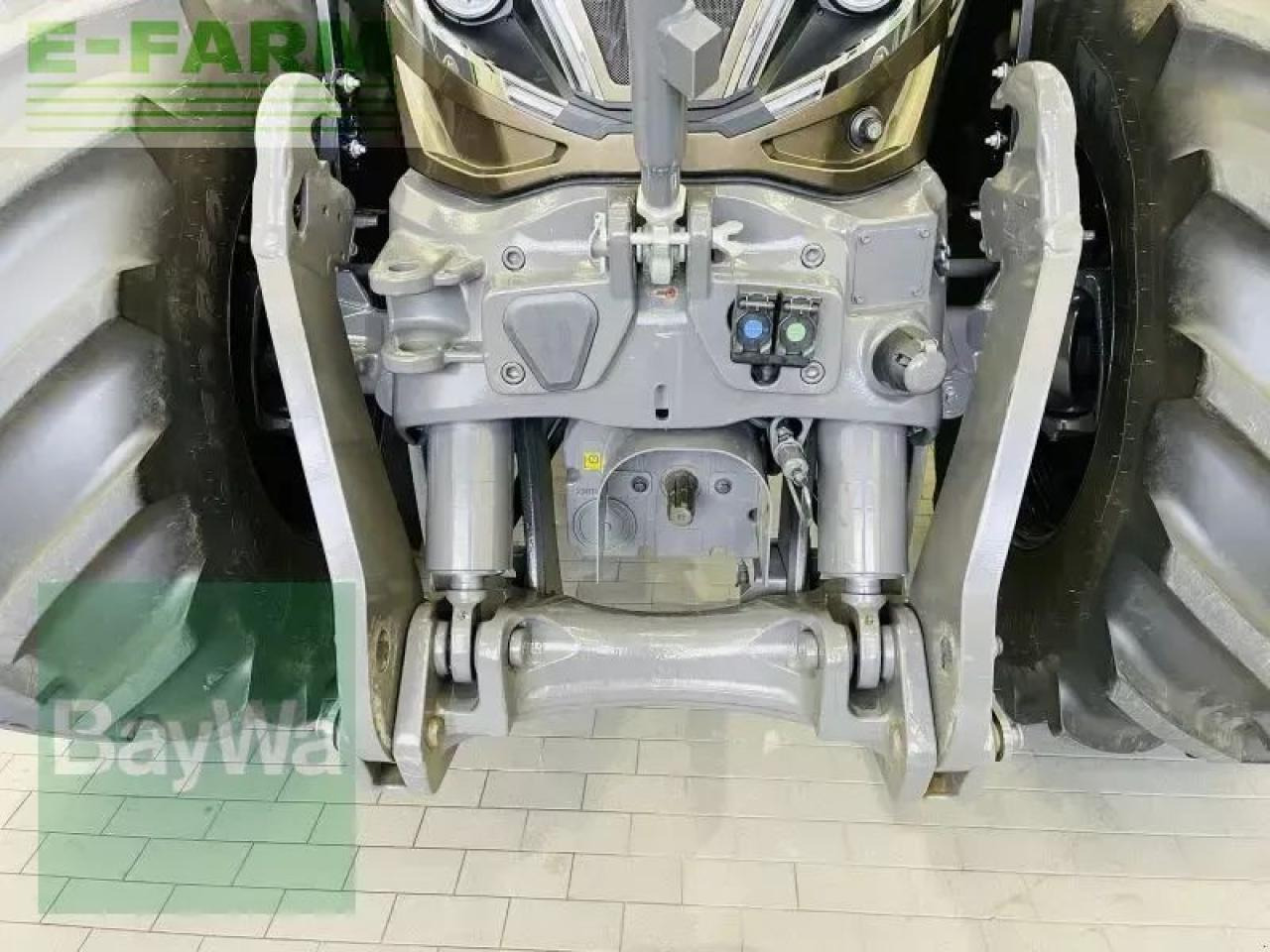 Tracteur agricole Valtra q305: photos 12 Tracteur agricole Valtra q305: photos 12