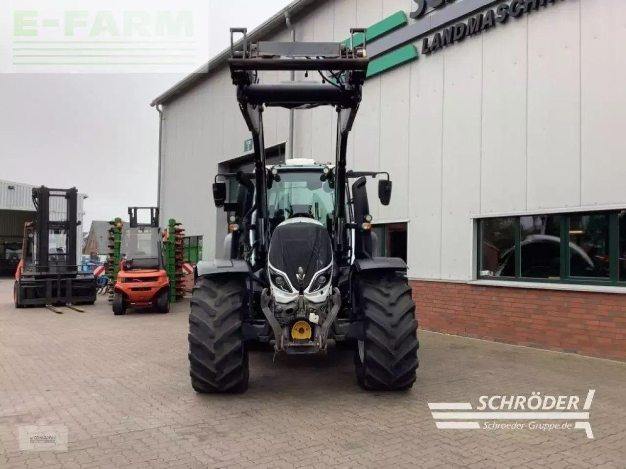 Valtra t 174 ed smarttouch | rtk | unlimited - Tracteur agricole: photos 2 Valtra t 174 ed smarttouch | rtk | unlimited - Tracteur agricole: photos 2