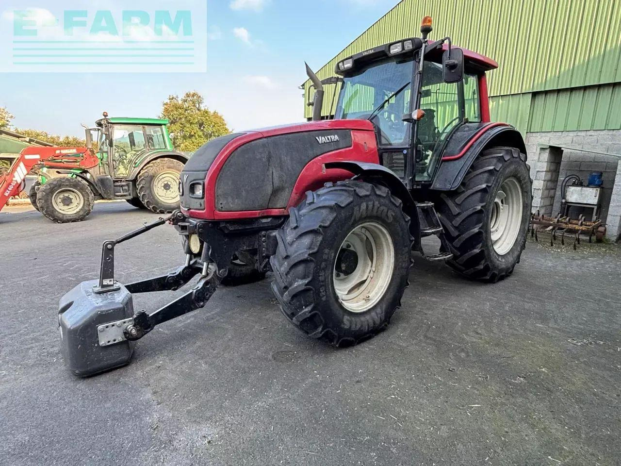 Valtra t121 hitech HiTech - Tracteur agricole: photos 2 Valtra t121 hitech HiTech - Tracteur agricole: photos 2