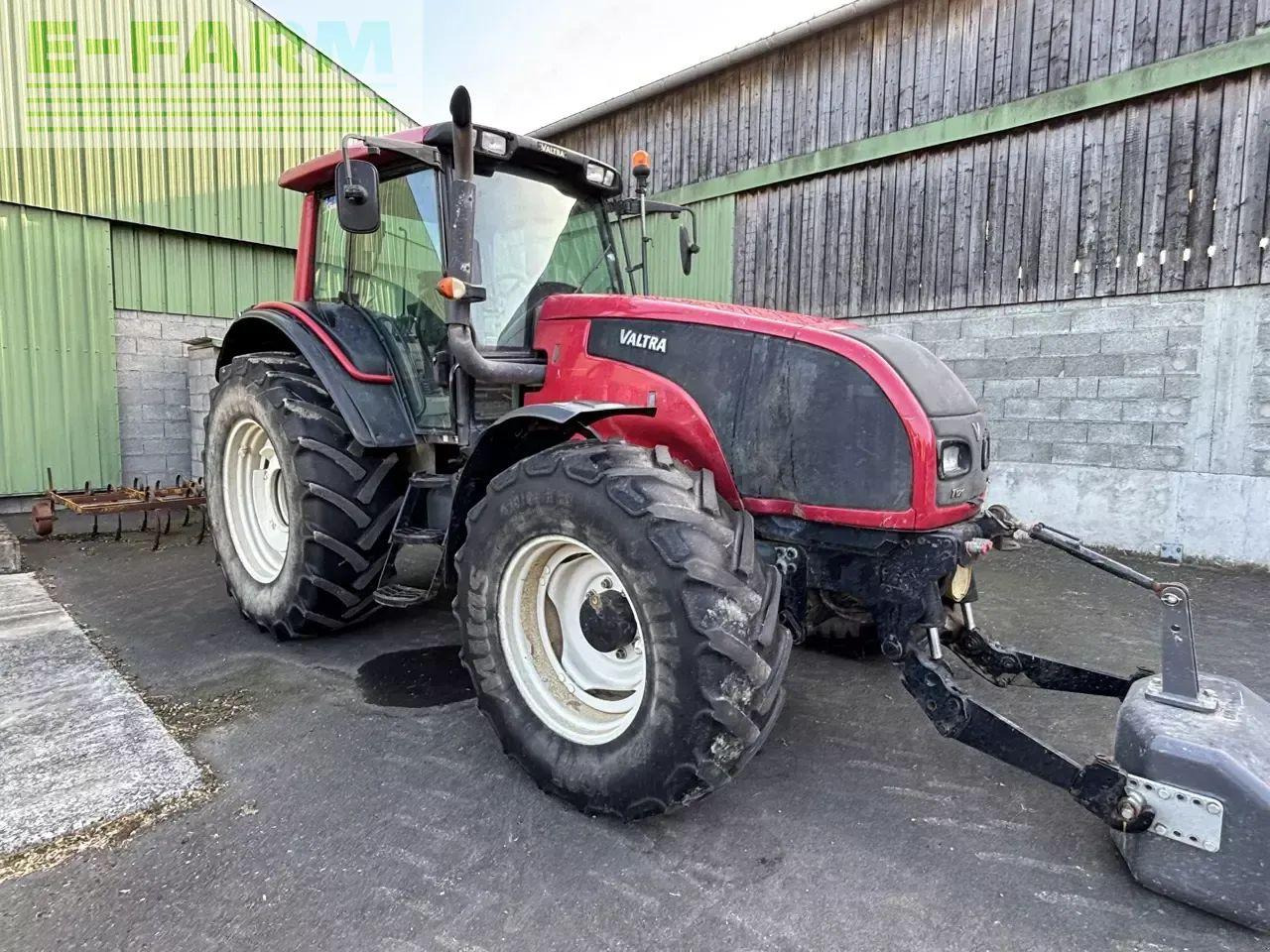 Valtra t121 hitech HiTech - Tracteur agricole: photos 4 Valtra t121 hitech HiTech - Tracteur agricole: photos 4