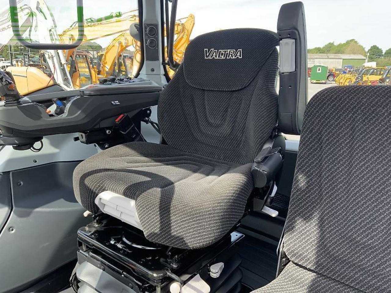 Tracteur agricole Valtra t195 versu tractor (st23736) Versu: photos 19