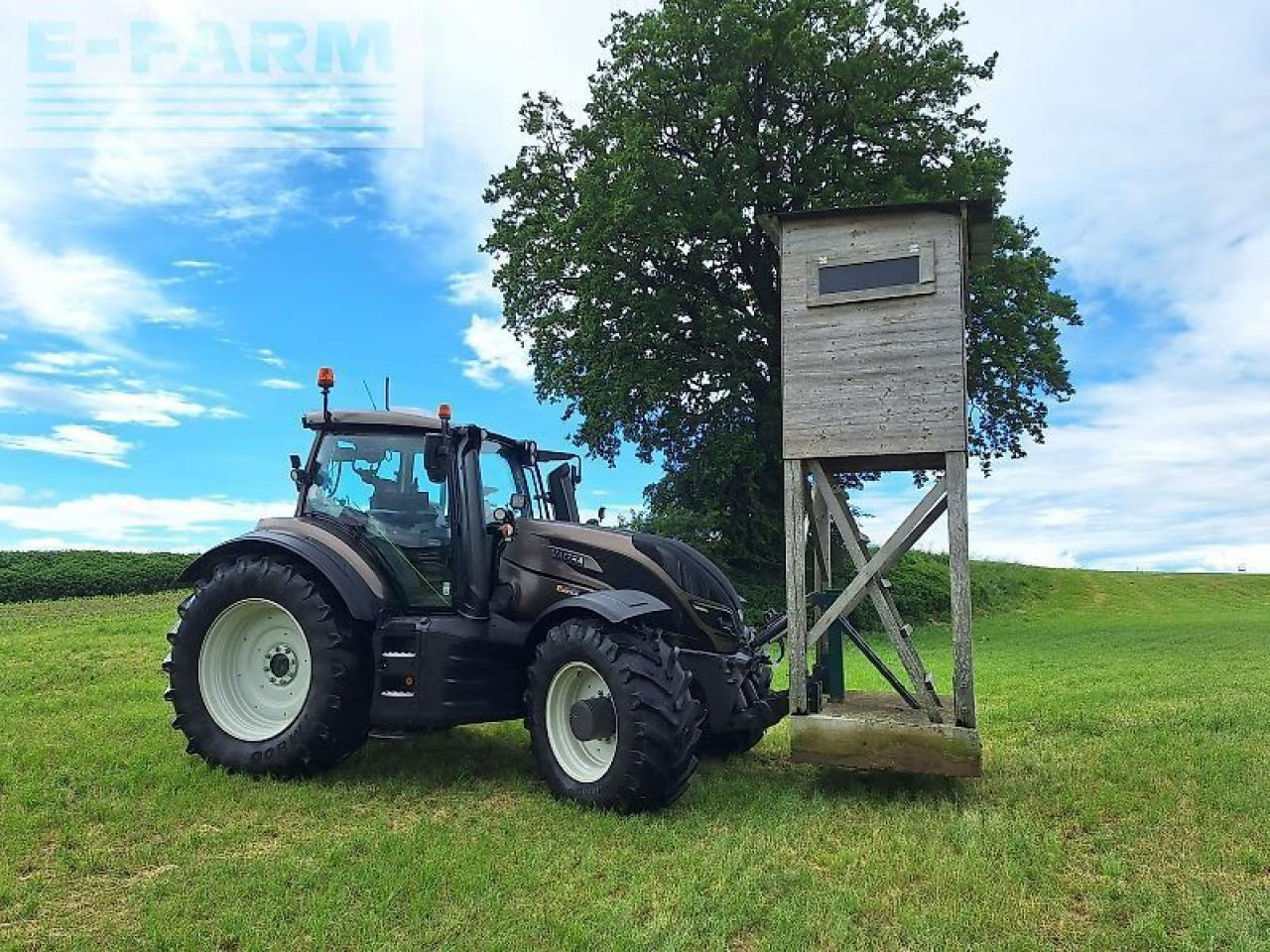 Valtra t214 direct (stufe v) Direct - Tracteur agricole: photos 1 Valtra t214 direct (stufe v) Direct - Tracteur agricole: photos 1
