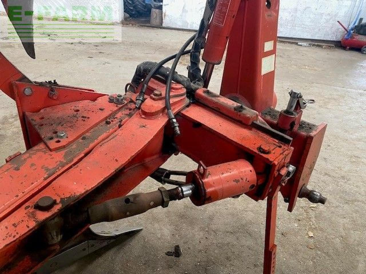 Charrue Vogel&Noot Euromat Permanit 3S-950: photos 7 Charrue Vogel&Noot Euromat Permanit 3S-950: photos 7