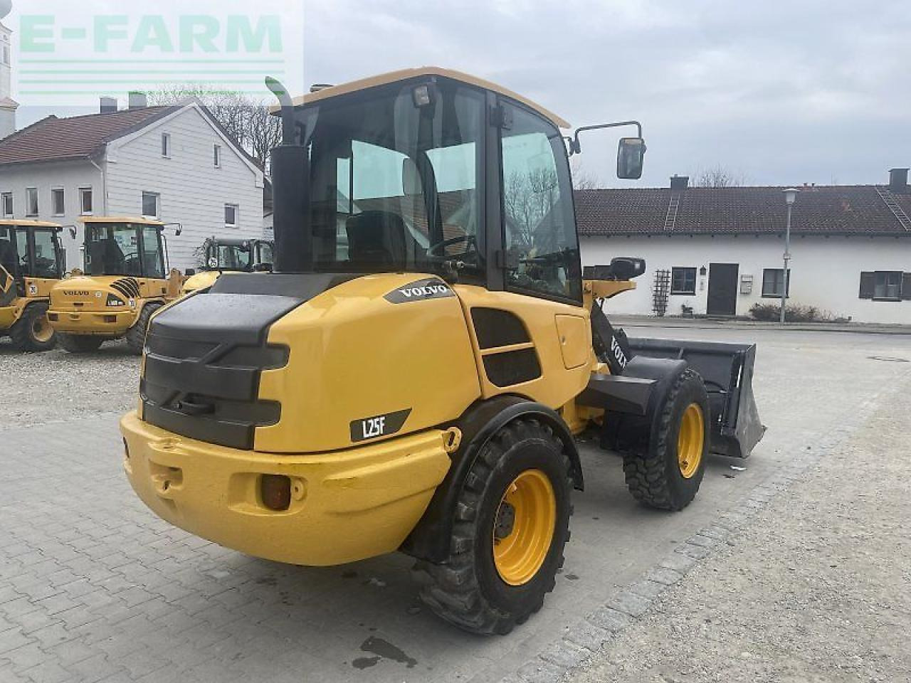 Mini pelle Volvo l 25f: photos 7