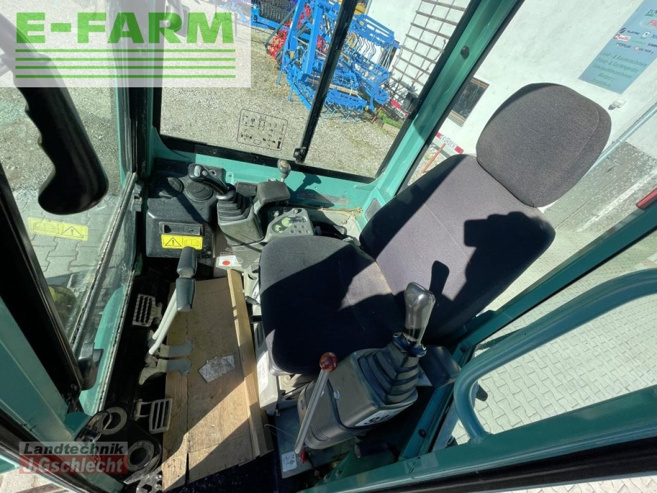 Mini pelle Yanmar vio 25-4: photos 15