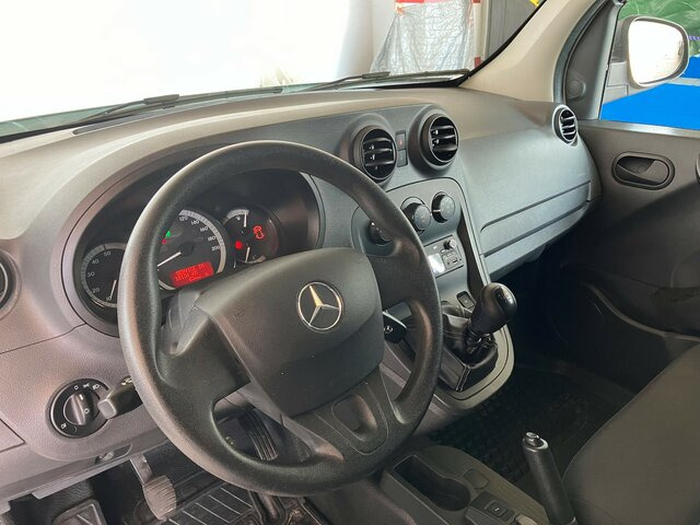 MERCEDES-BENZ Citan 111 CDI Kasten,Klima,Sortimo Ausbau - Fourgonnette: photos 3 MERCEDES-BENZ Citan 111 CDI Kasten,Klima,Sortimo Ausbau - Fourgonnette: photos 3