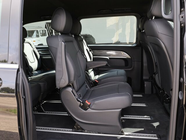 MERCEDES-BENZ EQV 300 Avantgarde Line,lang,7Sitze,2xKlima,LED - Minibus, Bus électrique: photos 4 MERCEDES-BENZ EQV 300 Avantgarde Line,lang,7Sitze,2xKlima,LED - Minibus, Bus électrique: photos 4