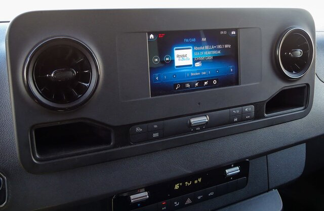 MERCEDES-BENZ Sprinter 214 CDI Kasten,3924,MBUX,Kamera... - Fourgonnette: photos 5 MERCEDES-BENZ Sprinter 214 CDI Kasten,3924,MBUX,Kamera... - Fourgonnette: photos 5