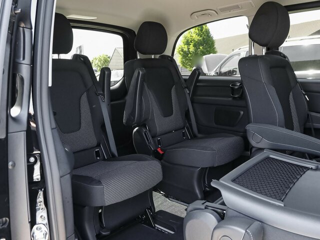 MERCEDES-BENZ V 220 d STYLE kompakt,6Sitzer,Distronic,AHK... - Minibus, Transport de personnes: photos 3 MERCEDES-BENZ V 220 d STYLE kompakt,6Sitzer,Distronic,AHK... - Minibus, Transport de personnes: photos 3