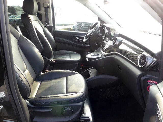 MERCEDES-BENZ V 300 Edition Extralang,2xSchiebetür el,8Sitzer - Minibus, Transport de personnes: photos 3 MERCEDES-BENZ V 300 Edition Extralang,2xSchiebetür el,8Sitzer - Minibus, Transport de personnes: photos 3
