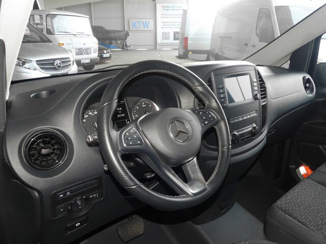 MERCEDES-BENZ Vito 116CDI lang,TourerPro,2xKlima,9Sitze,Kamera - Minibus, Transport de personnes: photos 4 MERCEDES-BENZ Vito 116CDI lang,TourerPro,2xKlima,9Sitze,Kamera - Minibus, Transport de personnes: photos 4