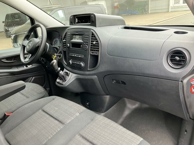 MERCEDES-BENZ Vito114 Mixto Extralang,Klima,Tempomat,Standhzg - Minibus, Transport de personnes: photos 4 MERCEDES-BENZ Vito114 Mixto Extralang,Klima,Tempomat,Standhzg - Minibus, Transport de personnes: photos 4