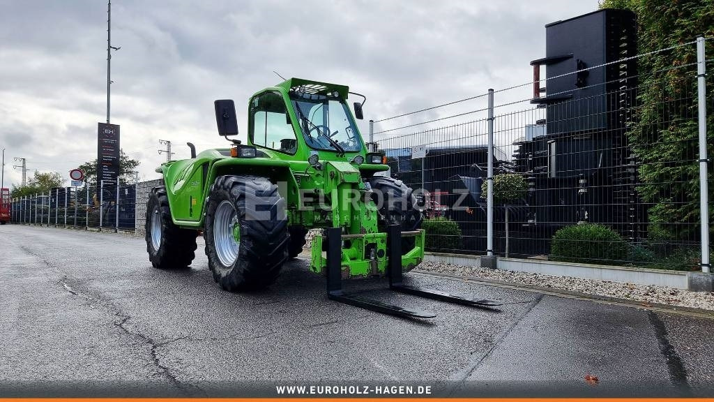 Chargeuse sur pneus Merlo Radlader P34.7 Turbo 4x4, Allrad, Hubhöhe 7 m: photos 16 Chargeuse sur pneus Merlo Radlader P34.7 Turbo 4x4, Allrad, Hubhöhe 7 m: photos 16