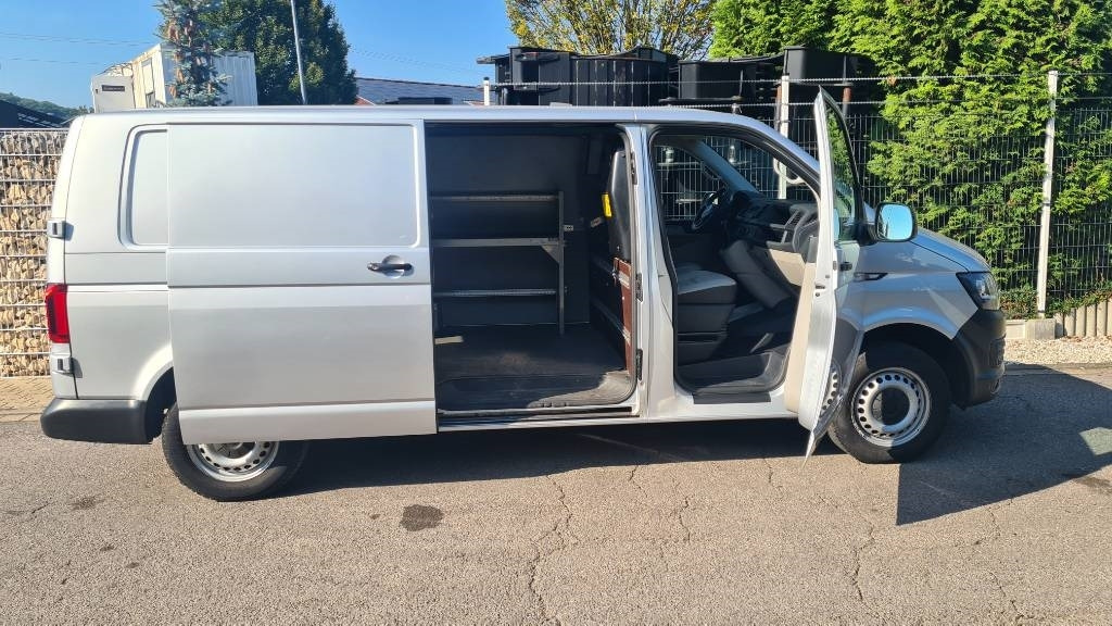 Volkswagen T5 2.0 TDI, Kasten, Werkstattschränke, Klima, AHK - Fourgon grand volume: photos 5 Volkswagen T5 2.0 TDI, Kasten, Werkstattschränke, Klima, AHK - Fourgon grand volume: photos 5