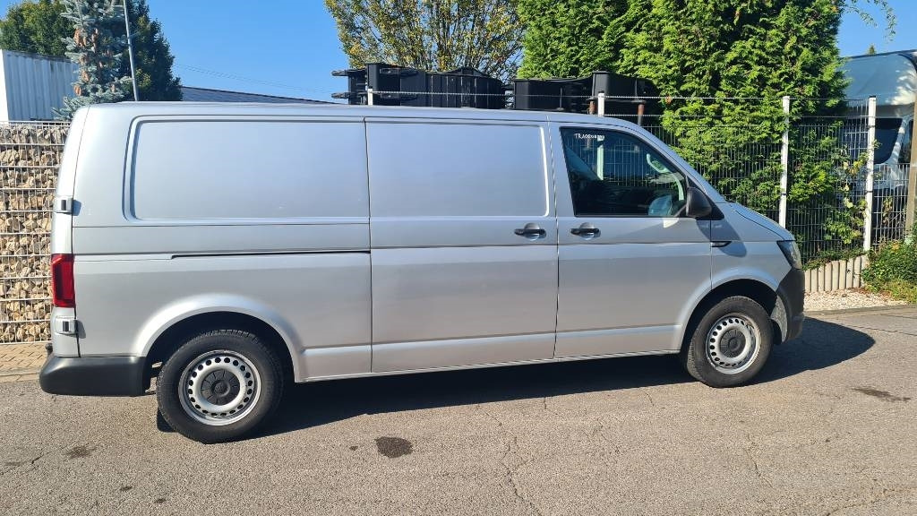 Volkswagen T5 2.0 TDI, Kasten, Werkstattschränke, Klima, AHK - Fourgon grand volume: photos 3 Volkswagen T5 2.0 TDI, Kasten, Werkstattschränke, Klima, AHK - Fourgon grand volume: photos 3