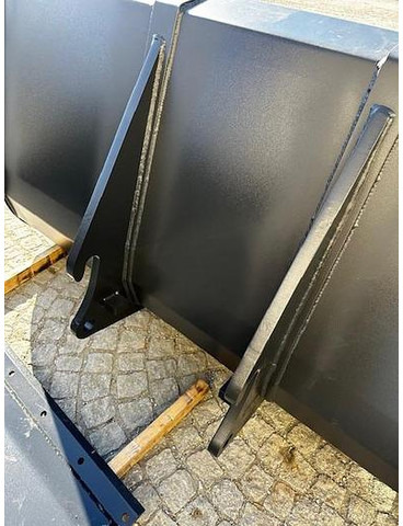 Big Volumenschaufel 200 cm mit JCB 520-50 Aufnahme - Godet: photos 5 Big Volumenschaufel 200 cm mit JCB 520-50 Aufnahme - Godet: photos 5