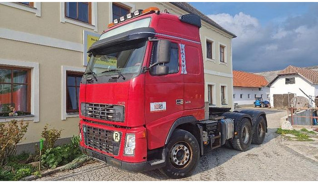 Volvo FH16.660 Schwerlast Sattelzugmaschine 6x4 - Camion: photos 1 Volvo FH16.660 Schwerlast Sattelzugmaschine 6x4 - Camion: photos 1