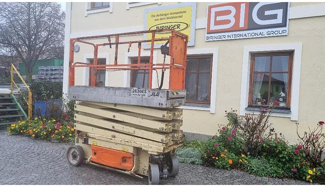 JLG 2630ES Scherenarbeitsbühne elektrisch - Nacelle: photos 2 JLG 2630ES Scherenarbeitsbühne elektrisch - Nacelle: photos 2