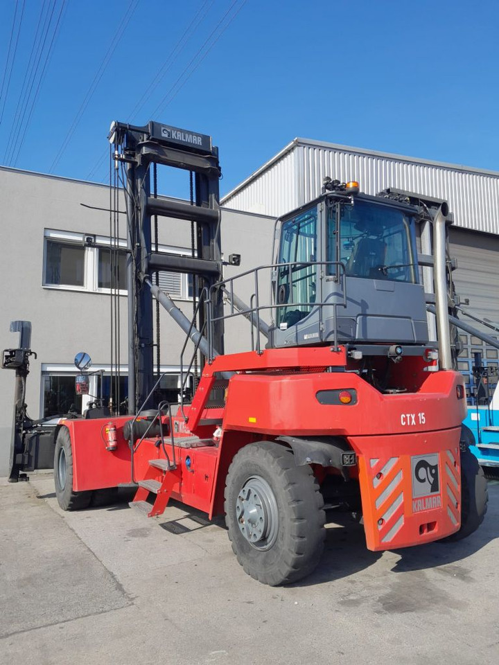 Kalmar DCG100-45ED4 - Reach stacker: photos 2 Kalmar DCG100-45ED4 - Reach stacker: photos 2
