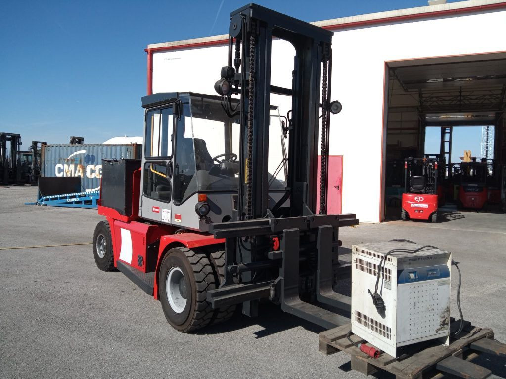 Kalmar ECE80-9 - Chariot élévateur électrique: photos 4 Kalmar ECE80-9 - Chariot élévateur électrique: photos 4