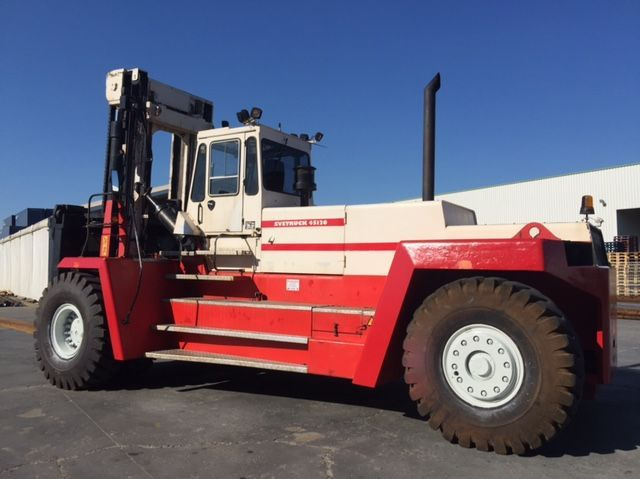 Svetruck 45-120-57 - Chariot élévateur diesel: photos 2 Svetruck 45-120-57 - Chariot élévateur diesel: photos 2