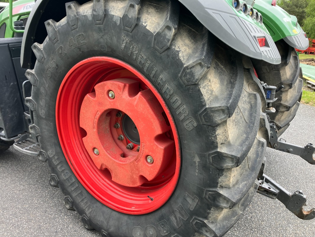 Fendt 724 PowerPlus mit Frontkraftheber - Tracteur agricole: photos 5 Fendt 724 PowerPlus mit Frontkraftheber - Tracteur agricole: photos 5