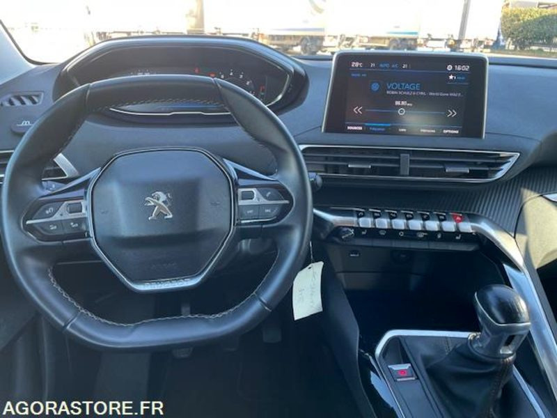 3008 ACTIVE 1.2i 130cv- 2018- 94200 KM - SUV: photos 5 3008 ACTIVE 1.2i 130cv- 2018- 94200 KM - SUV: photos 5