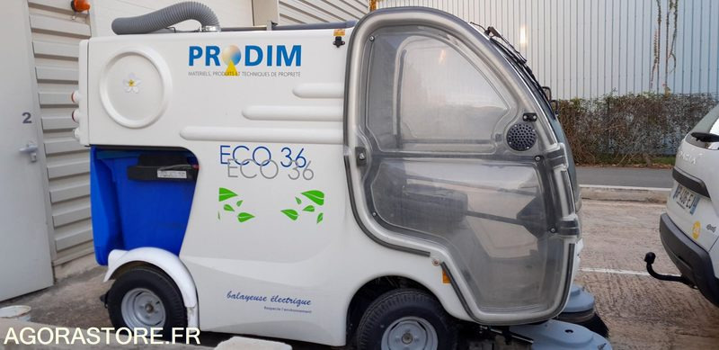 BALAYEUSE ELECTRIQUE ECO 36 - Balayeuse de voirie: photos 5 BALAYEUSE ELECTRIQUE ECO 36 - Balayeuse de voirie: photos 5