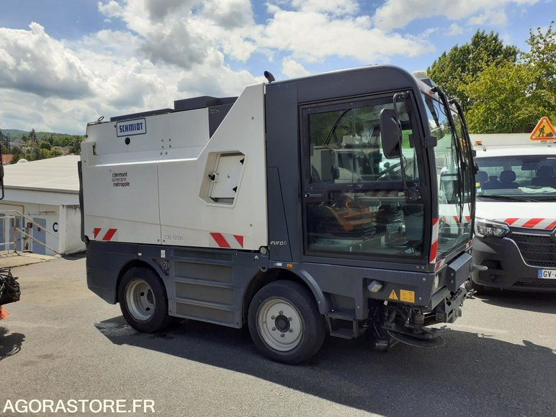 BALAYEUSE SCHMIDT 4M3 CLEANGO 500 - Balayeuse de voirie: photos 1 BALAYEUSE SCHMIDT 4M3 CLEANGO 500 - Balayeuse de voirie: photos 1