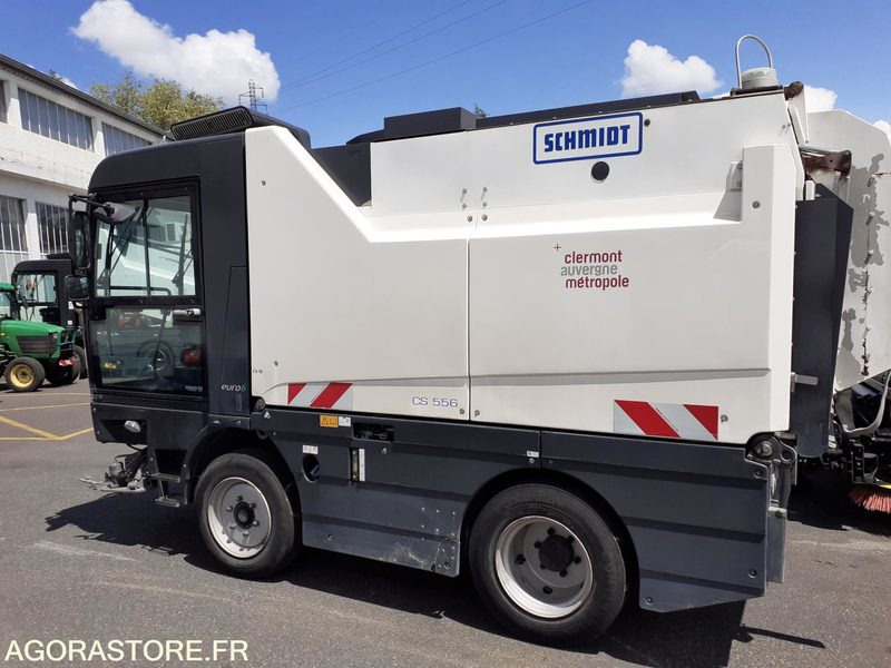 BALAYEUSE SCHMIDT 4M3 CLEANGO 500 - Balayeuse de voirie: photos 2 BALAYEUSE SCHMIDT 4M3 CLEANGO 500 - Balayeuse de voirie: photos 2