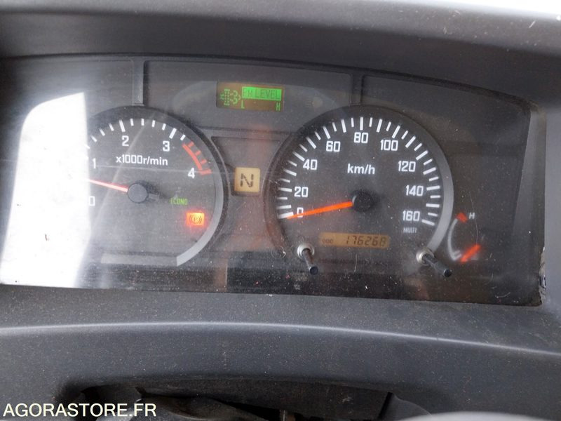 BOM ISUZU SEMAT 7,5T // R60049 - Benne à ordures ménagères: photos 5 BOM ISUZU SEMAT 7,5T // R60049 - Benne à ordures ménagères: photos 5