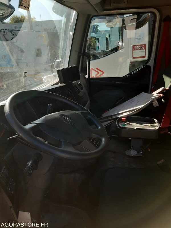 BOM RENAULT 19T - FARID 14M3 - R30958 - 257075 KMS - Benne à ordures ménagères: photos 5 BOM RENAULT 19T - FARID 14M3 - R30958 - 257075 KMS - Benne à ordures ménagères: photos 5
