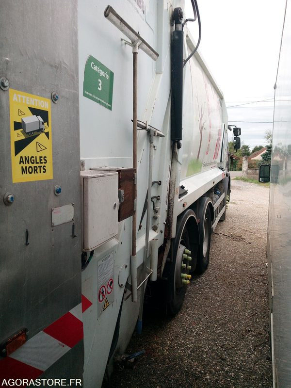Bom Renault 320DXI - Benne à ordures ménagères: photos 4 Bom Renault 320DXI - Benne à ordures ménagères: photos 4