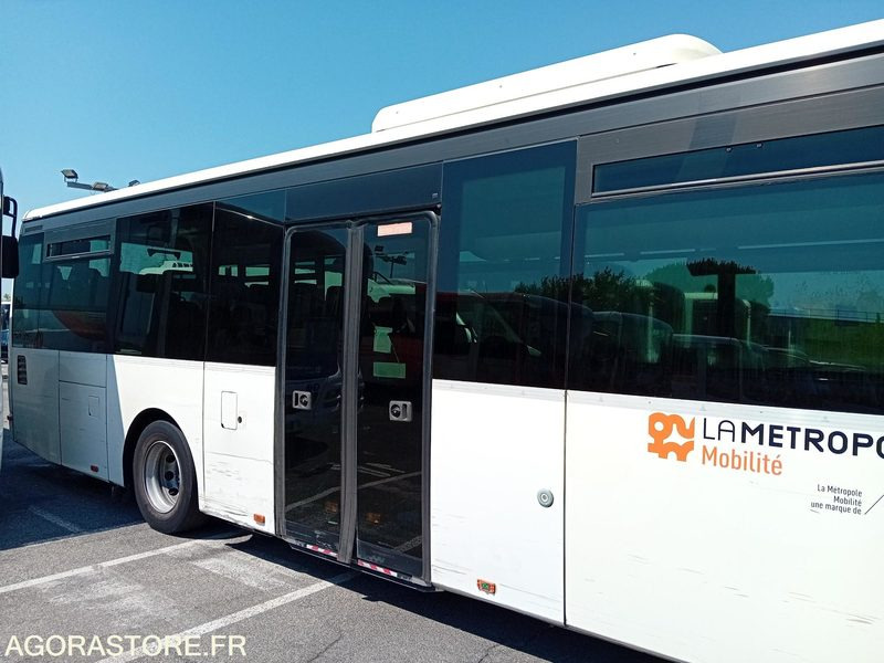 CAR IRISBUS CROSSWAY LE 22269 MEC 2014 721624km DC-771-KT - Bus scolaire: photos 3 CAR IRISBUS CROSSWAY LE 22269 MEC 2014 721624km DC-771-KT - Bus scolaire: photos 3