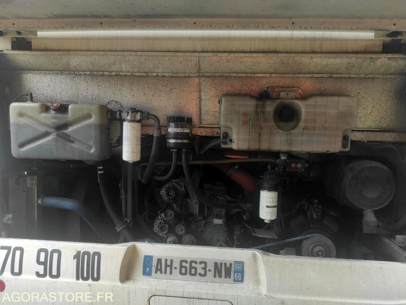CAR IRISBUS - RECREO - MEC2009 / 620300 KM - AH663NW (19895) - Bus scolaire: photos 5 CAR IRISBUS - RECREO - MEC2009 / 620300 KM - AH663NW (19895) - Bus scolaire: photos 5