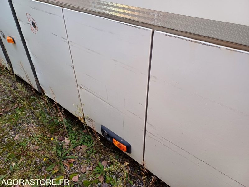 CAR IVECO ARWAY - PARC 16814 - MEC2010 497000KM AT933SJ - Bus scolaire: photos 3 CAR IVECO ARWAY - PARC 16814 - MEC2010 497000KM AT933SJ - Bus scolaire: photos 3