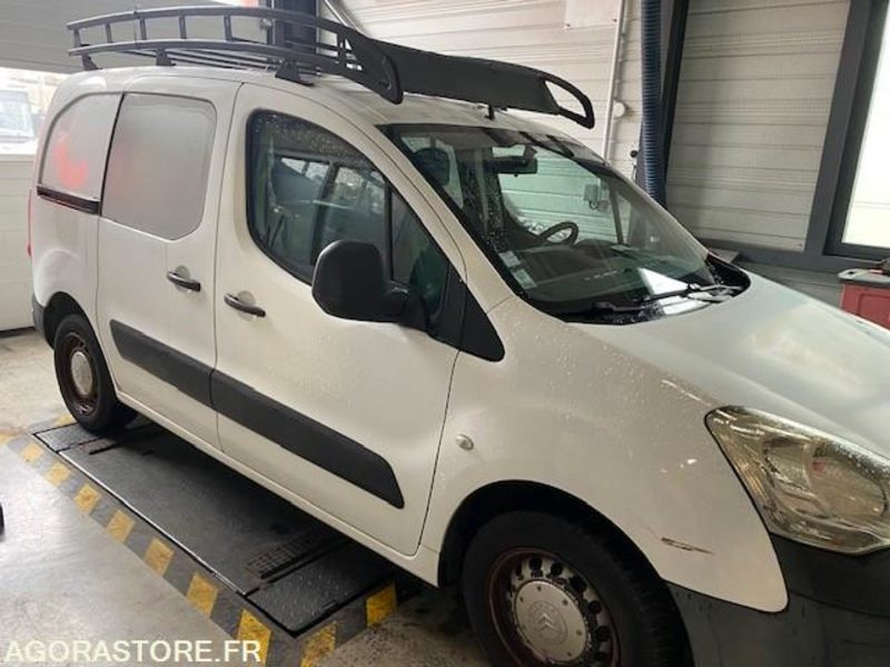 CITROEN BERLINGO (PAR 2507) - Fourgonnette: photos 1 CITROEN BERLINGO (PAR 2507) - Fourgonnette: photos 1