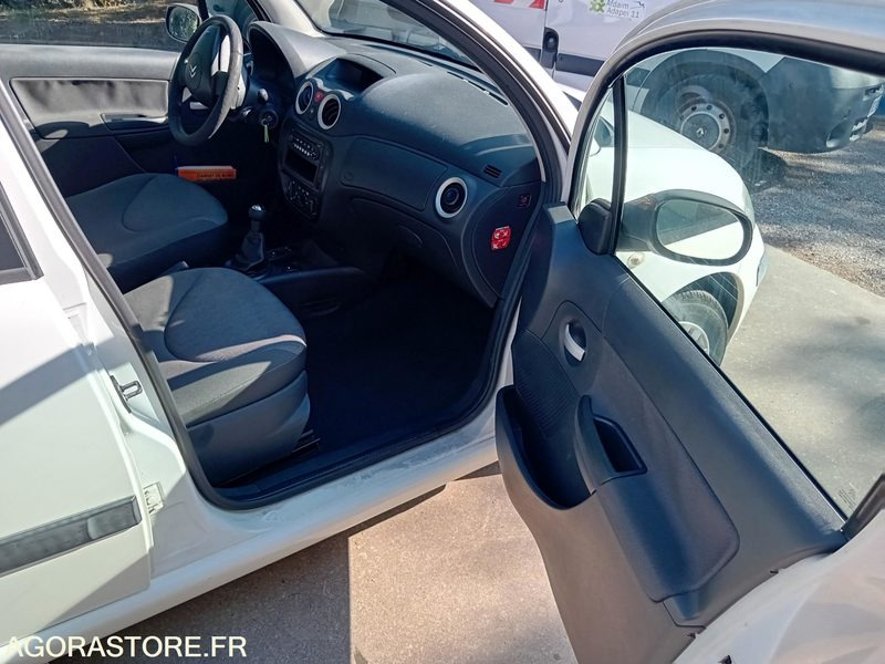 CITROEN C3 1.4HDI CLUB - Voiture: photos 5 CITROEN C3 1.4HDI CLUB - Voiture: photos 5