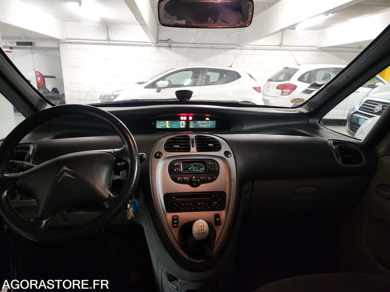 CITROEN PICASSO - Voiture: photos 3 CITROEN PICASSO - Voiture: photos 3
