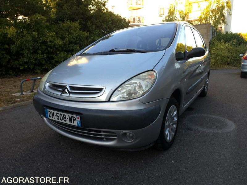 CITROEN XSARA PICASSO 1.8I 117 CH - 2001 - 223 000 KM - Voiture: photos 1 CITROEN XSARA PICASSO 1.8I 117 CH - 2001 - 223 000 KM - Voiture: photos 1